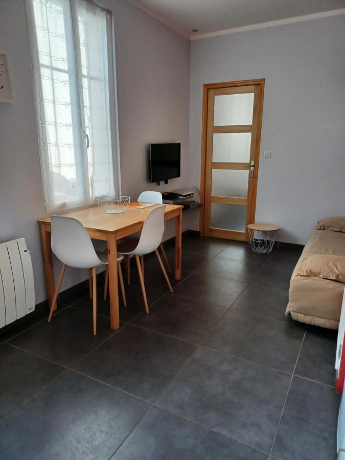 Les Palerees, Petite Maison Au Coeur De La Sologne Des Etangs Saint-Viatre ภายนอก รูปภาพ